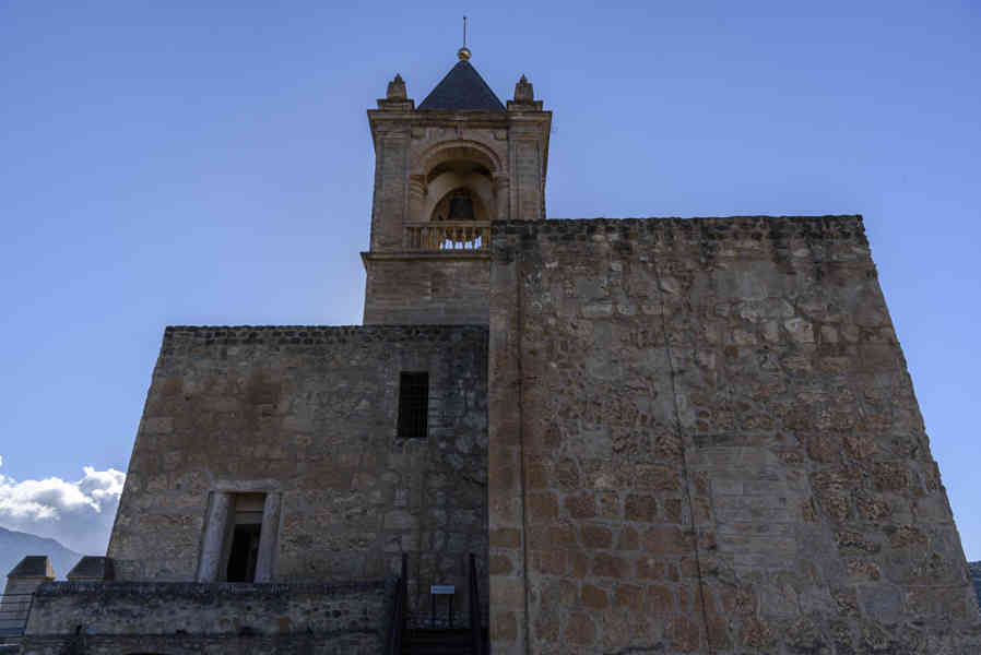 Málaga - Antequera 30 - Alcazaba - torre del Homenaje.jpg